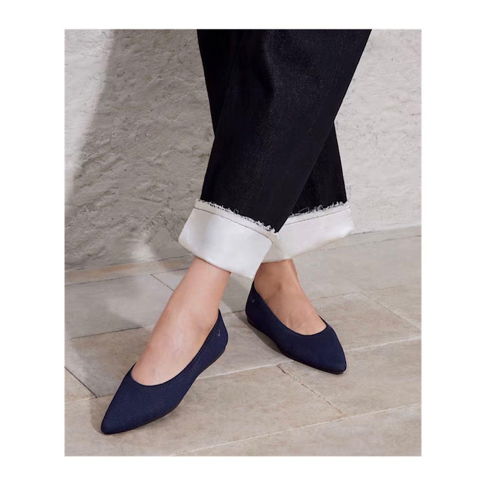 Pointed-Toe Ballet Flats (Aria 5°), Navy, EUC, Size 39.5 (US 8.5)